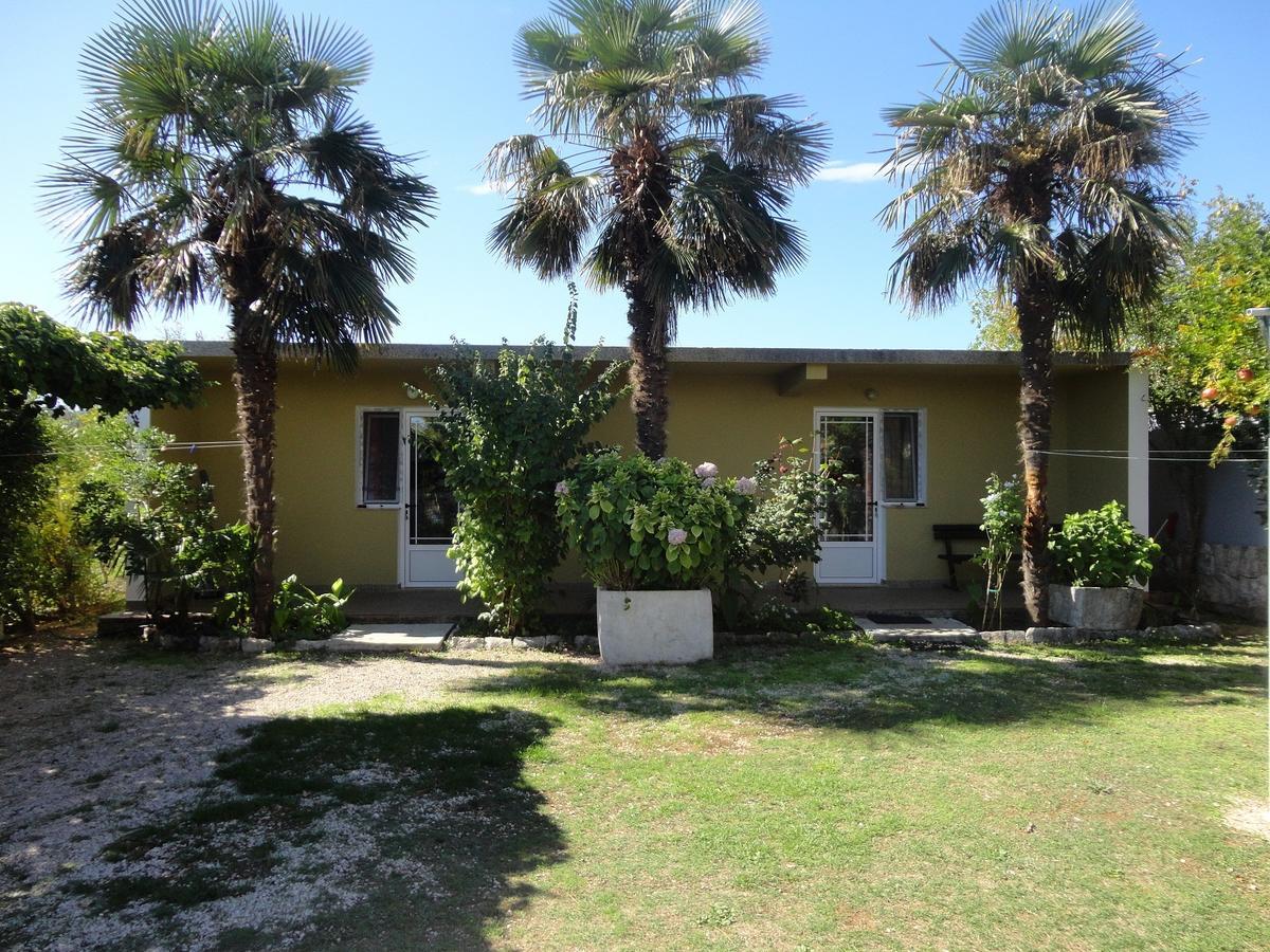 Apartments Ana سريسر المظهر الخارجي الصورة