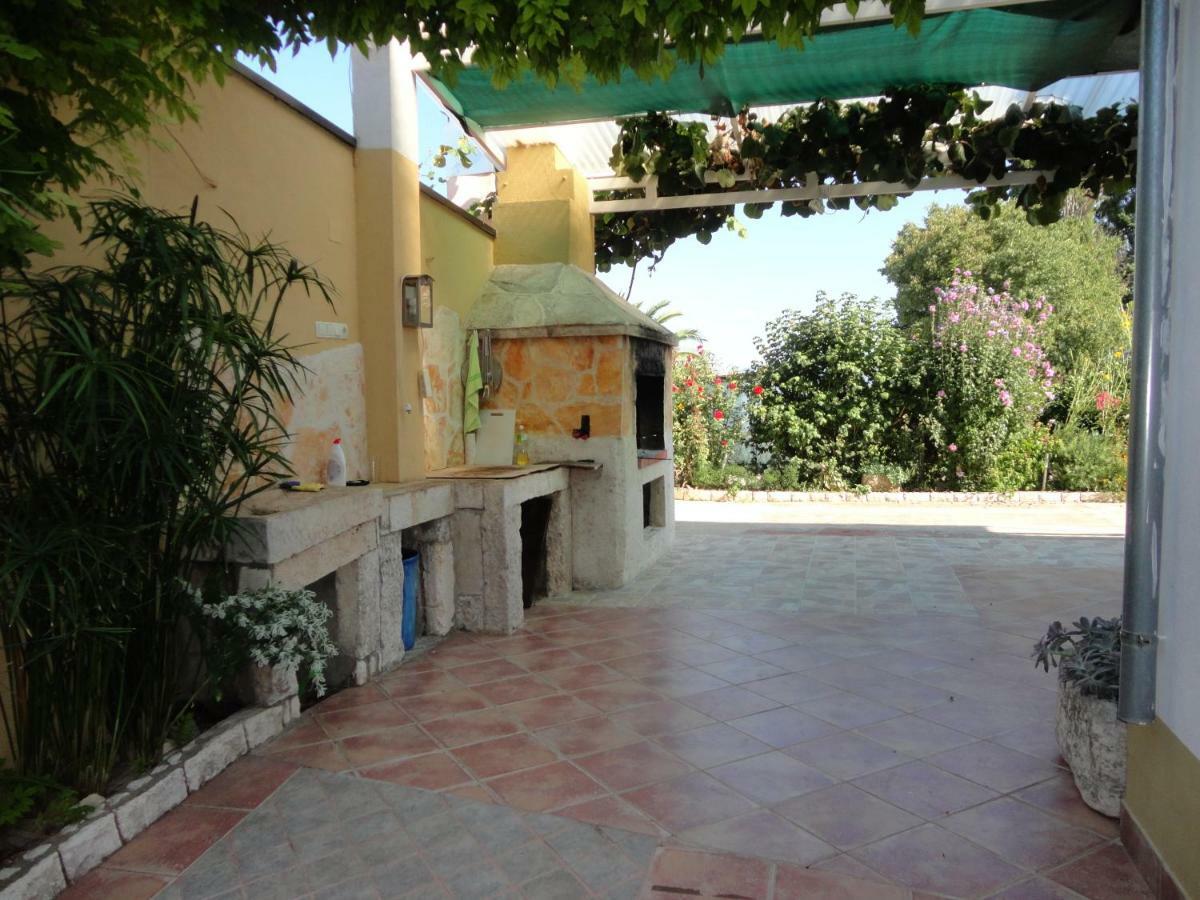 Apartments Ana سريسر المظهر الخارجي الصورة