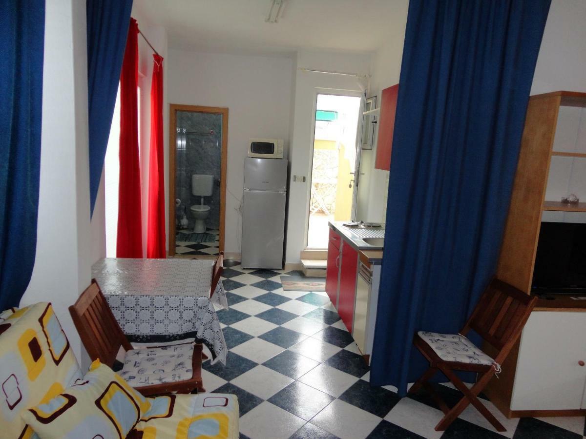 Apartments Ana سريسر المظهر الخارجي الصورة